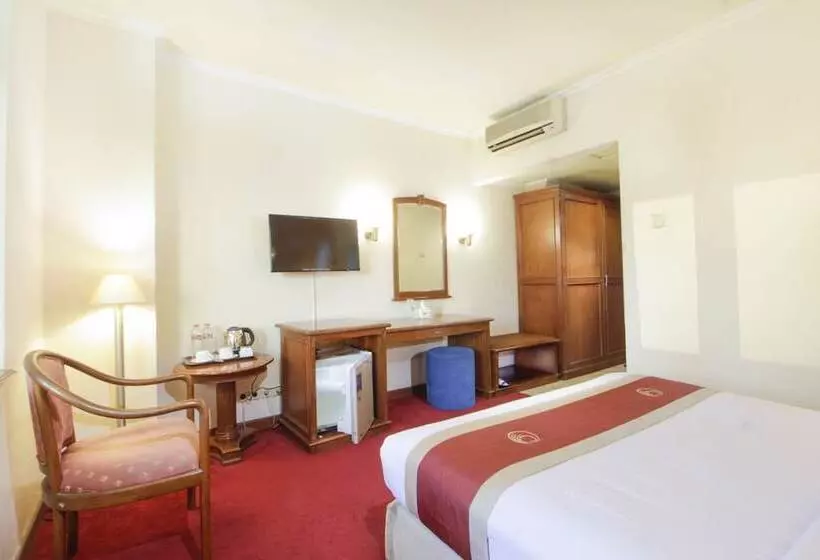 Hôtel Bisanta Bidakara Tunjungan