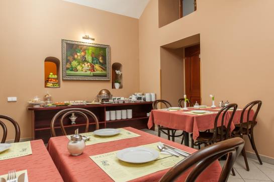 هتل Bohemia Plaza Residence