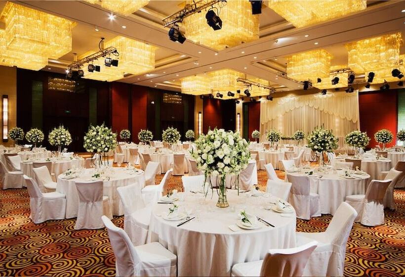 호텔 Crowne Plaza Shanghai Pudong By Ihg