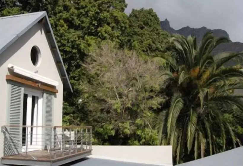ホテル Four Rosmead Boutique Guesthouse