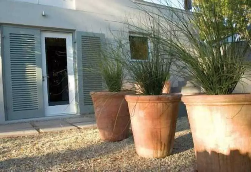 ホテル Four Rosmead Boutique Guesthouse
