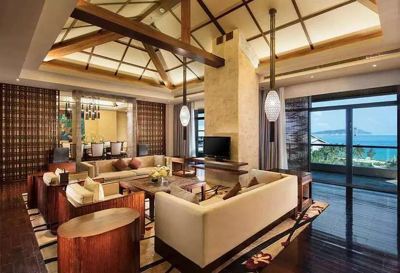 هتل Hilton Sanya Yalong Bay Resort & Spa