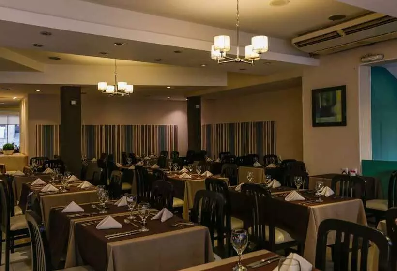 酒店 Howard Johnson By Wyndham San Pedro