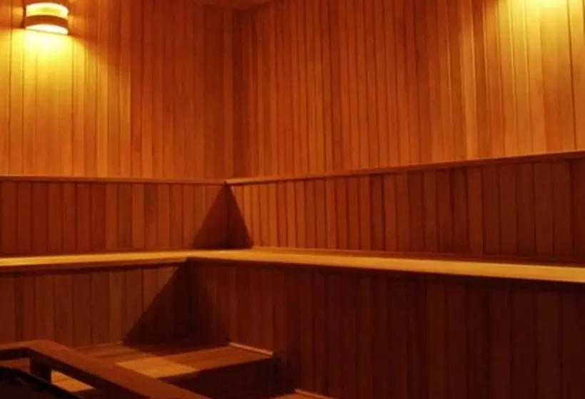 酒店 Howard Johnson By Wyndham San Pedro