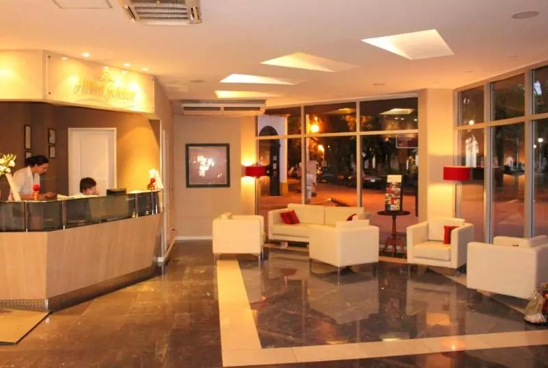 酒店 Howard Johnson By Wyndham San Pedro