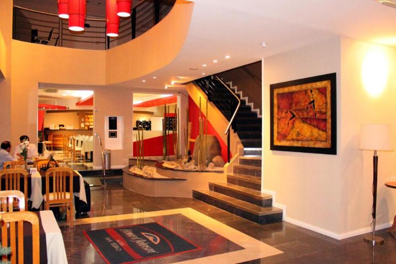 酒店 Howard Johnson By Wyndham San Pedro