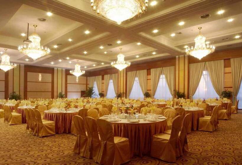 בית מלון כפרי Jinling Jingyuan Plaza