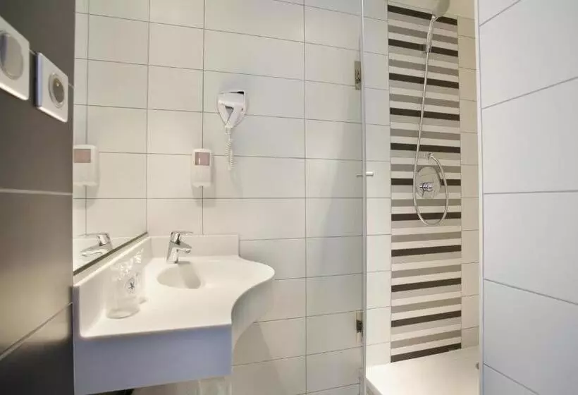 酒店 Kyriad Direct Limoges Nord