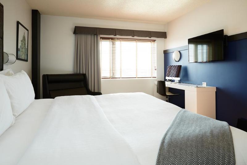 בית מלון כפרי Le Dauphin Montreallongueuil