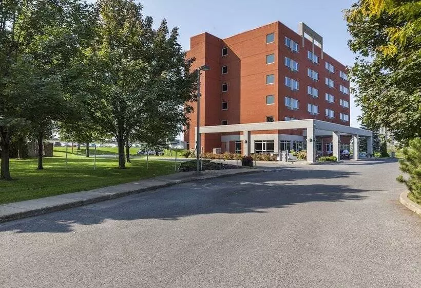 فندق Le Dauphin Montreallongueuil