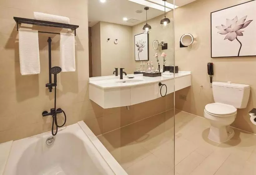 Отель Paradox Kunshan