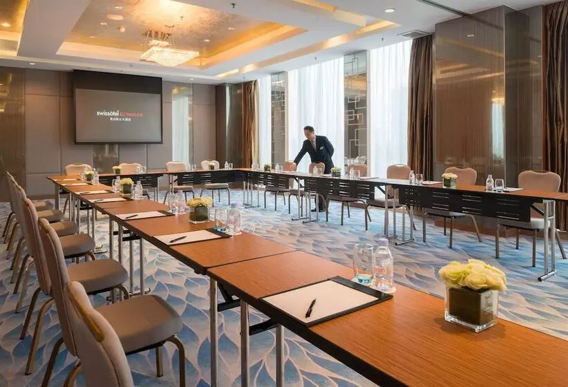 Отель Paradox Kunshan