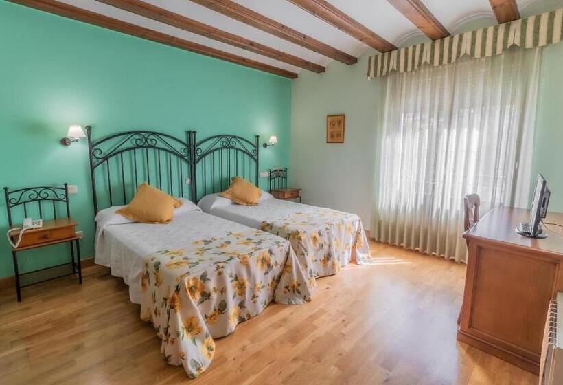 ホテル Puerta Sepúlveda