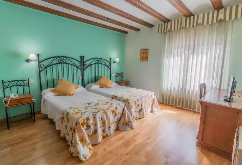 Szálloda Puerta Sepúlveda