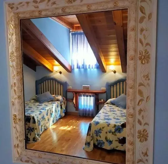 Szálloda Puerta Sepúlveda