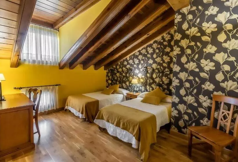 Szálloda Puerta Sepúlveda