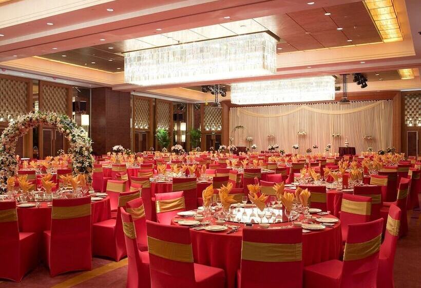 Отель Sofitel Nanjing Galaxy