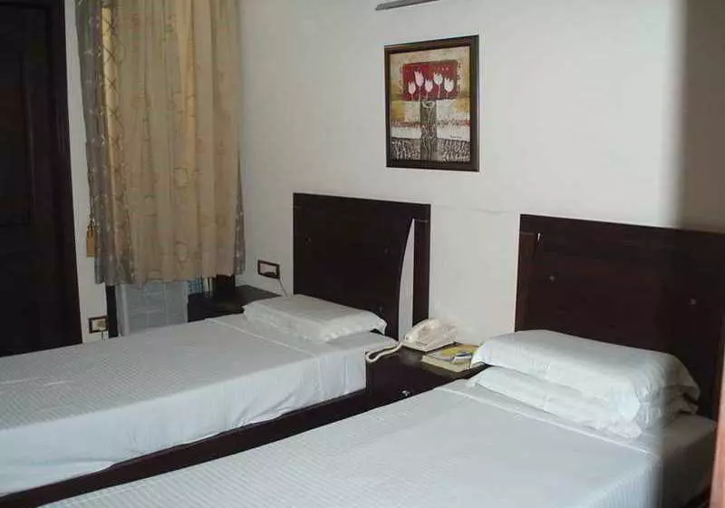 هتل Sun City By Wb Inn