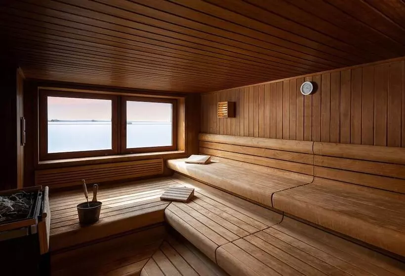 Elaya Hotel Hamburg Finkenwerder Ehemals The Rilano Hotel Hamburg