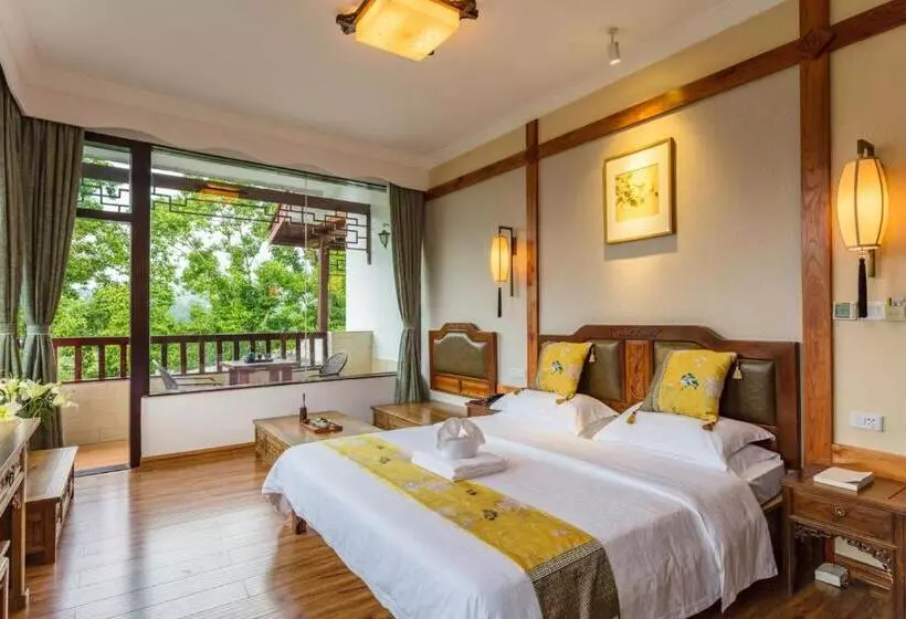 Otel Yangshuo River View