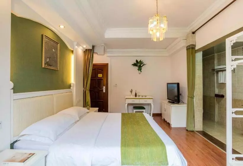 Otel Yangshuo River View