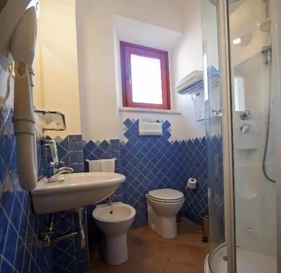 Bue Marino Hotel & Cocktail Bar