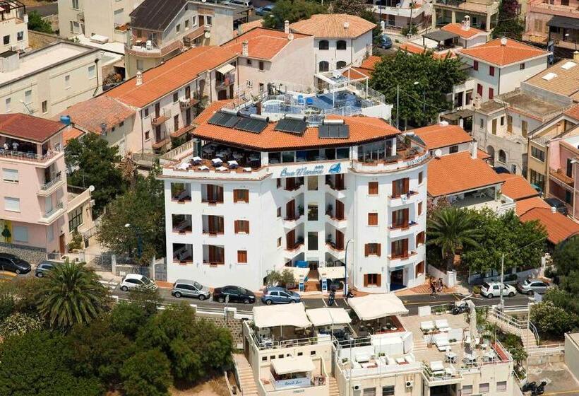 Bue Marino Hotel & Cocktail Bar