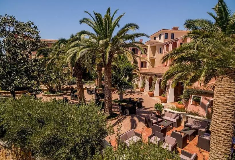 Cala Ginepro Hotel Resort