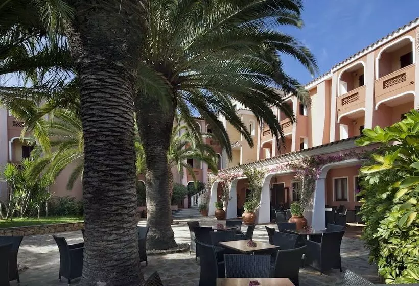 Cala Ginepro Hotel Resort