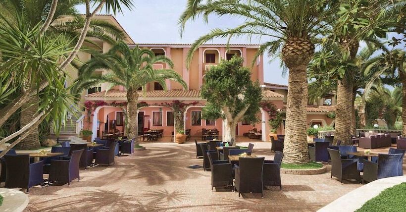 Cala Ginepro Hotel Resort
