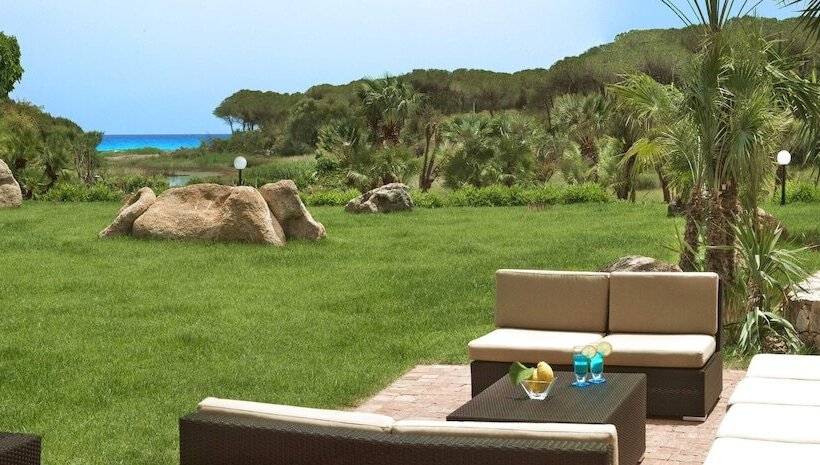 Cala Ginepro Hotel Resort