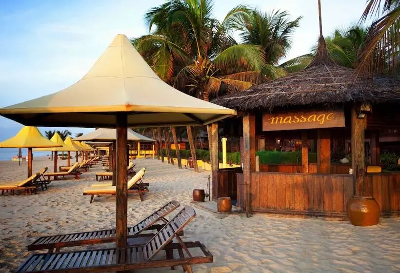 هتل Coco Beach Resort