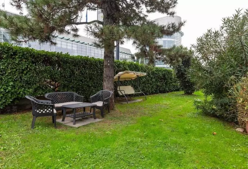 هتل Ginosi Arizona