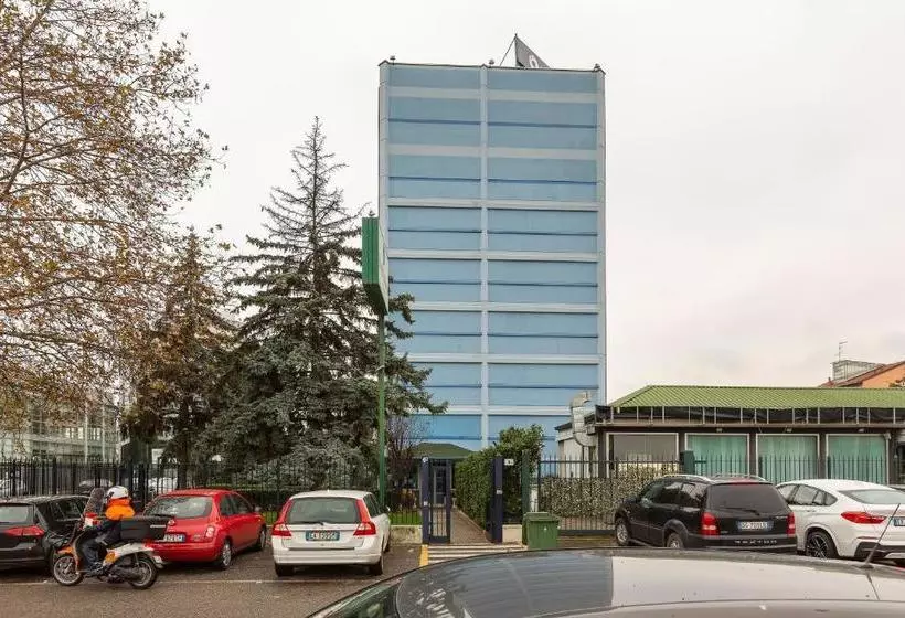 هتل Ginosi Arizona