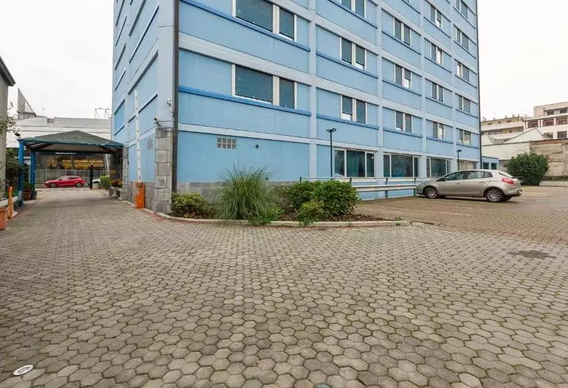 هتل Ginosi Arizona