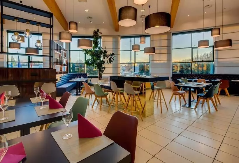 هتل Holiday Inn Bologna Fiera, An Ihg