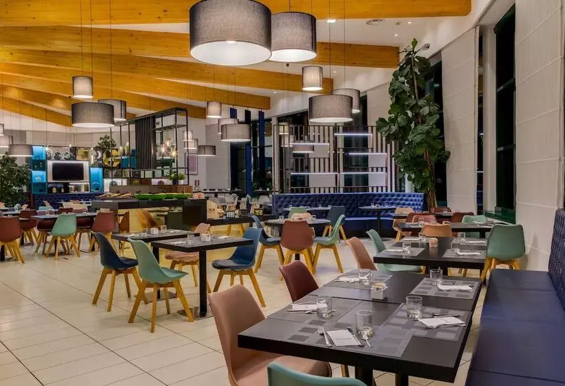 هتل Holiday Inn Bologna Fiera, An Ihg