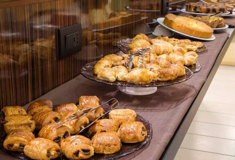 هتل Holiday Inn Bologna Fiera, An Ihg