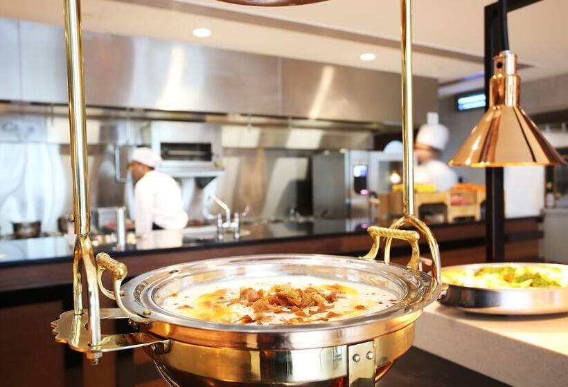 Metropolitan Hotel Dubai