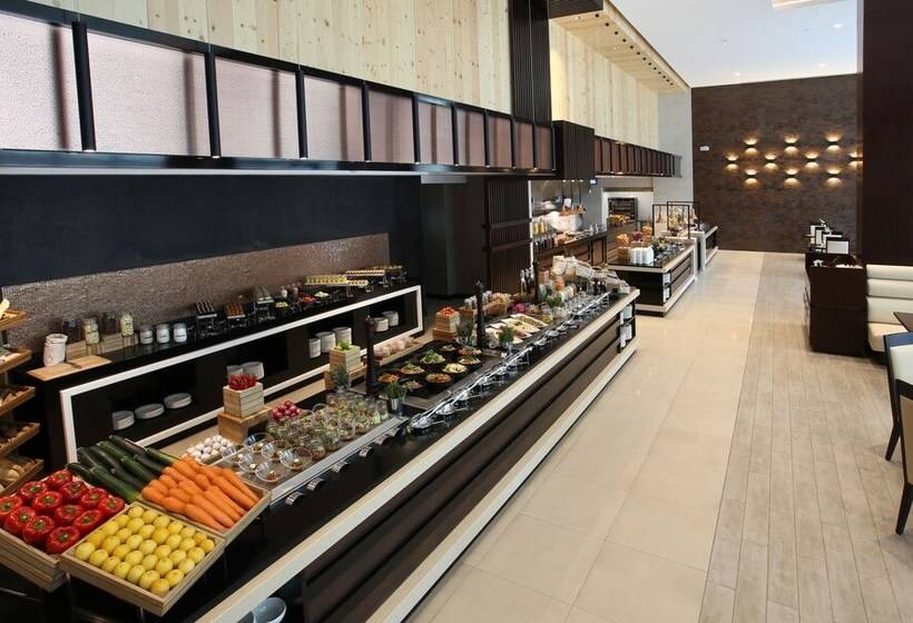 Metropolitan Hotel Dubai