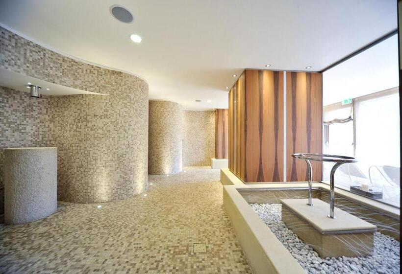 בית מלון כפרי Resort & Spa Miramonti