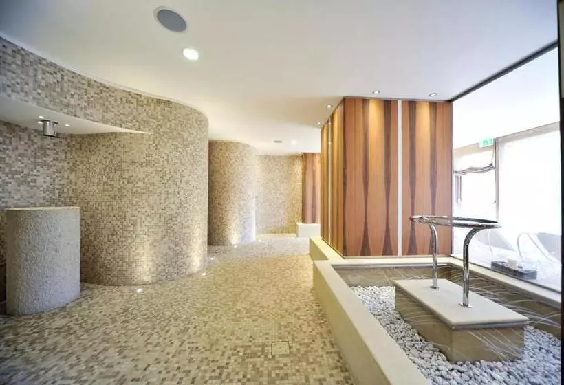 ホテル Resort & Spa Miramonti