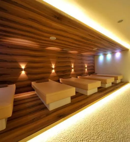 ホテル Resort & Spa Miramonti