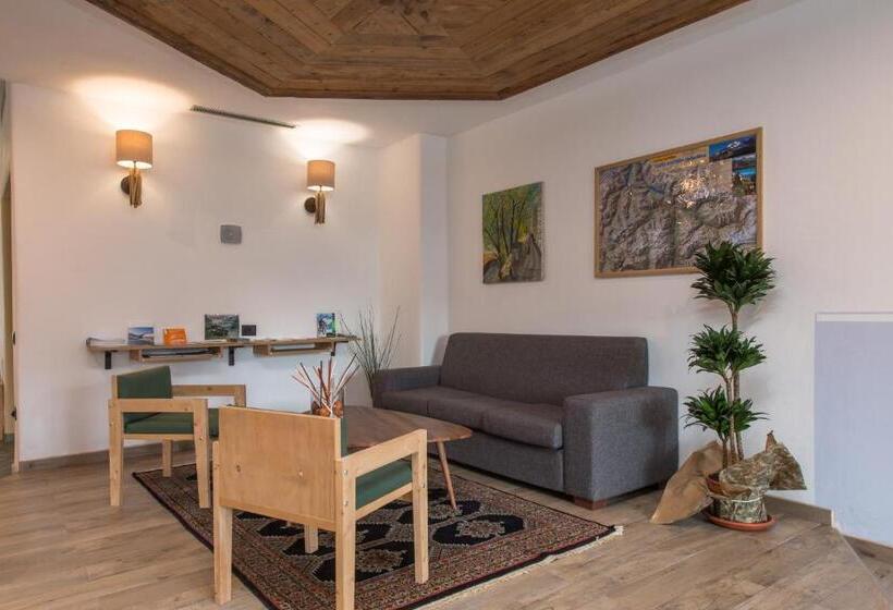 فندق San Carlo, Tra Bormio E Livigno