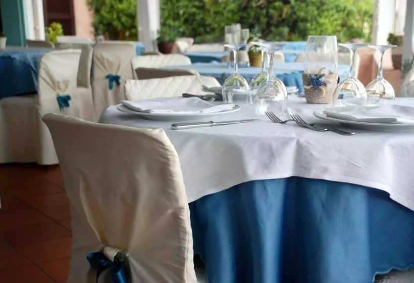 Stefania Boutique Hotel By The Beach