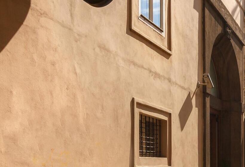 هتل The Dominican