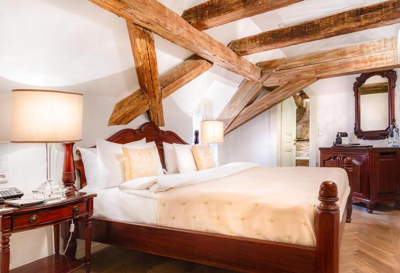 هتل The Dominican