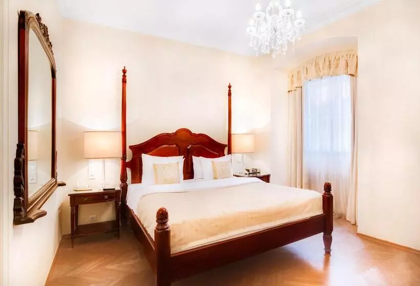 هتل The Dominican