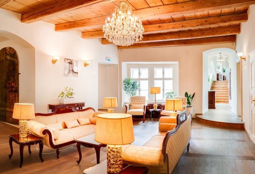 هتل The Dominican