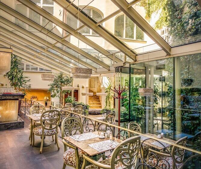 هتل The Dominican